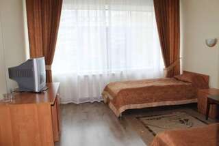 Гостиница Салют Белгород Стандартный двухместный номер с 1 кроватью или 2 отдельными кроватями-3